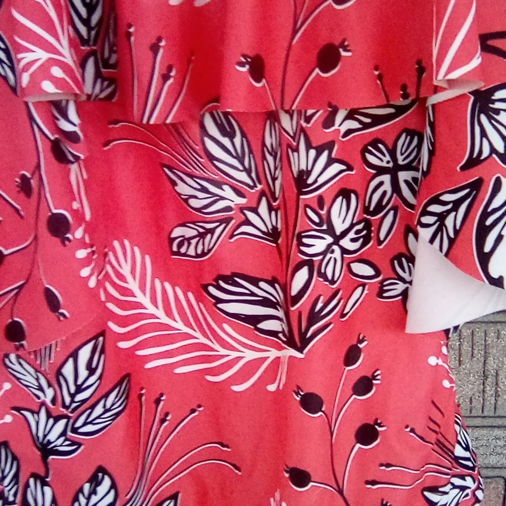 Swimsuit 1-Piece Red & White Ruffles Size Large - Picture 5 of 9